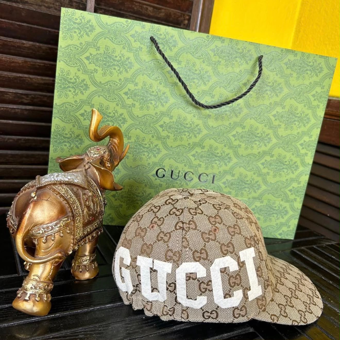 Boné Gucci Monogram Bege — LW Imports